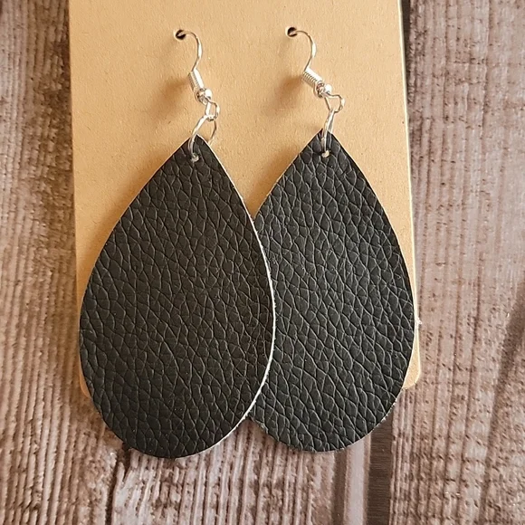 Handmade Faux Leather Earrings Bundle - Picture 14 of 14